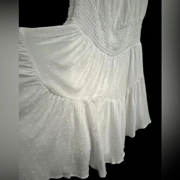 Aeropostale white textured dot dress with scoop neck NWOT - Picture 3 of 9